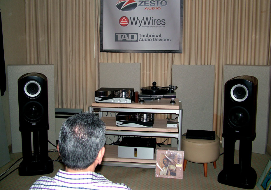 TAD CR1 monitor speakers