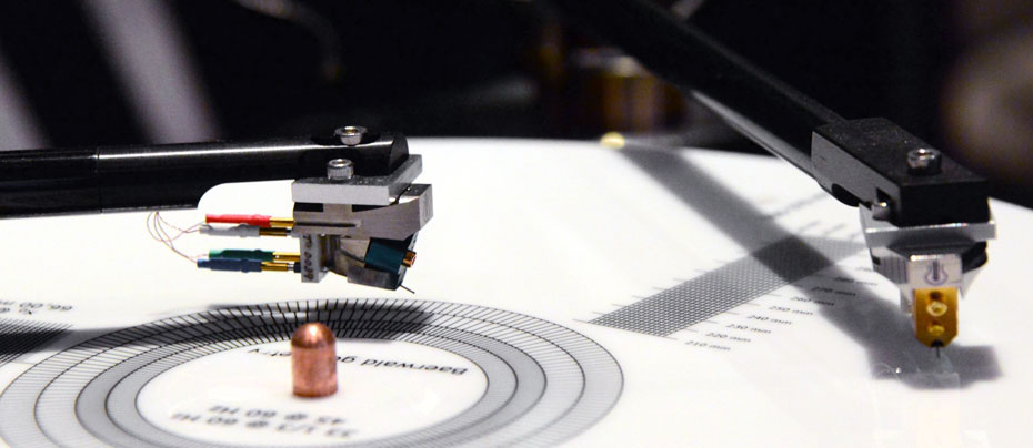 Left: TA-1L Headshell, Right: Schroder Reference Headshell Left: TA-1L Headshell, Right: Schroder Reference Headshell