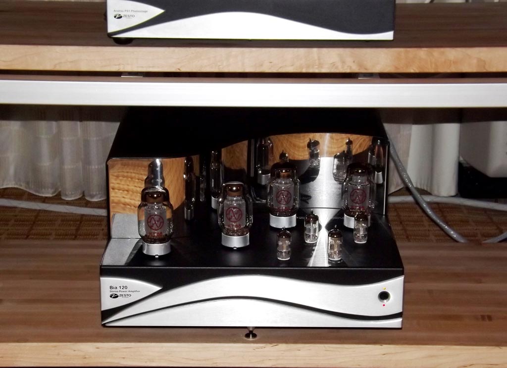 Zesto Audio new KT88 BIA-120 all-tube Class A stereo power amplifier at RMAF 2013