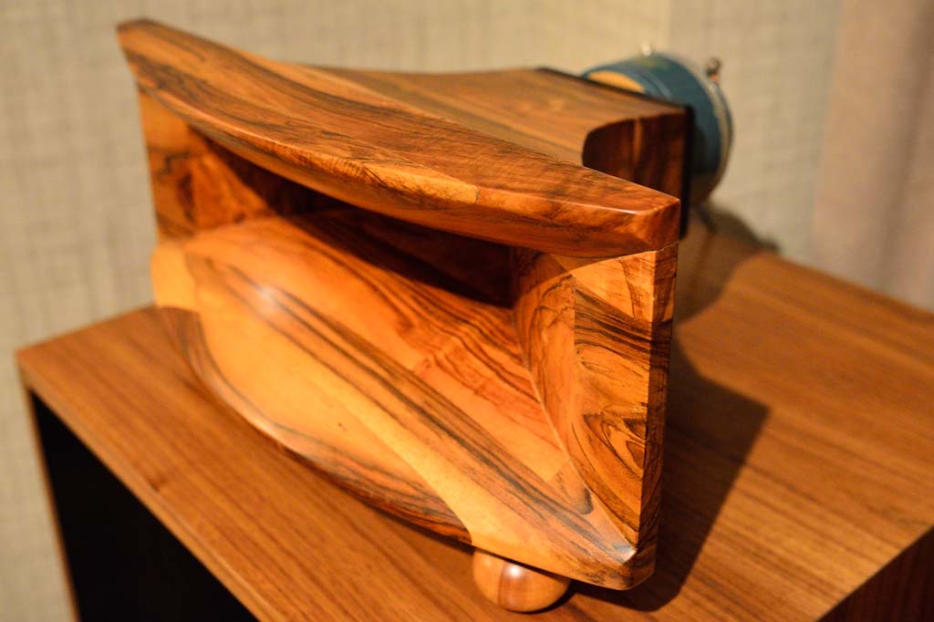 Burwell & Sons Custom Altec Speakers at CAS4 - Handmade wood horn